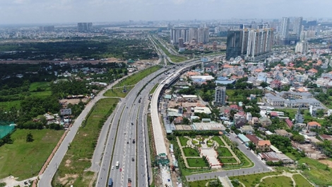 Thành phố Hồ Chí Minh cần siết chặt quản lý cấm lãng phí đất công (9/5/2018)