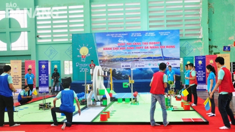 Khơi dậy đam mê nghiên cứu khoa học cho giới trẻ (15/5/2018)
