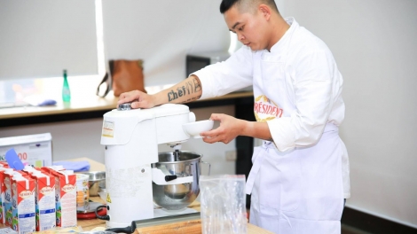 Người đầu bếp với những ước mơ giản dị: làm bếp và làm thiện nguyện (21/5/2018)
