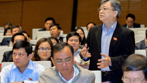 Quốc hội thảo luận dự thảo Luật Đơn vị hành chính - kinh tế đặc biệt. Nhiều đại biểu còn băn khoăn và đề nghị bỏ thời hạn giao đất 99 năm (Thời sự chiều 23/5/2018)