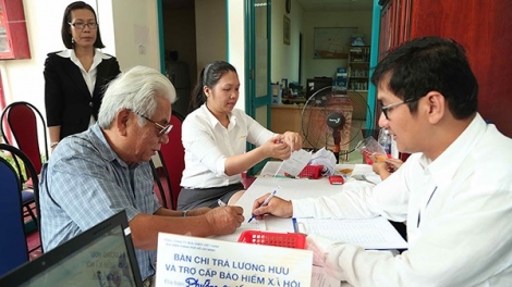 Tăng tuổi nghỉ hưu, sự thay đổi chính sách dù theo hướng nào cũng phải vì quyền lợi chính đáng của người lao động (7/5/2018)