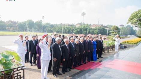 Nhiều hoạt động thiết thực kỉ niệm 128 năm ngày sinh Chủ tịch Hồ Chí Minh ở cả trong và ngoài nước (Thời sự trưa 18/5/2018)