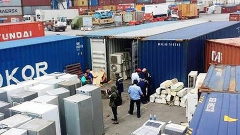 Dừng cấp mới giấy phép nhập khẩu phế liệu vào Việt Nam tránh nguy cơ ô nhiễm môi trường (30/7/2018)