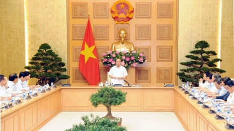 Thủ tướng Nguyễn Xuân Phúc chủ trì Hội nghị bàn về công tác hỗ trợ khẩn cấp nhà ở cho các hộ dân bị ảnh hưởng bởi lũ quét, sạt lở đất (Thời sự chiều 23/8/2018)