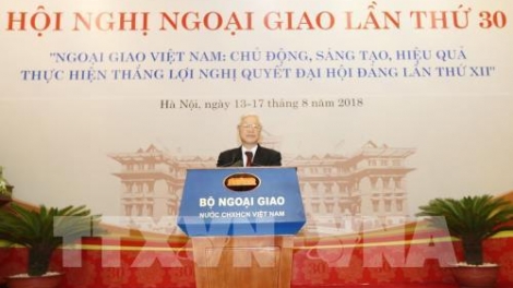 Tổng Bí thư Nguyễn Phú Trọng dự và phát biểu chỉ đạo Hội nghị Ngoại giao lần thứ 30 (Thời sự trưa 13/8/2018)