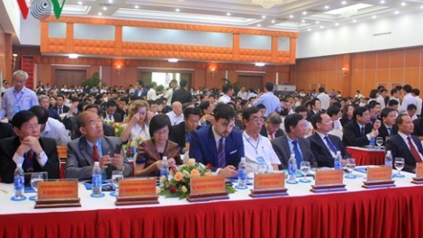 Thủ tướng Nguyễn Xuân Phúc dự Hội nghị xúc tiến đầu tư tỉnh Quảng Bình với chủ đề: “Hợp tác và Phát triển bền vững” (Thời sự trưa 27/8/2018)