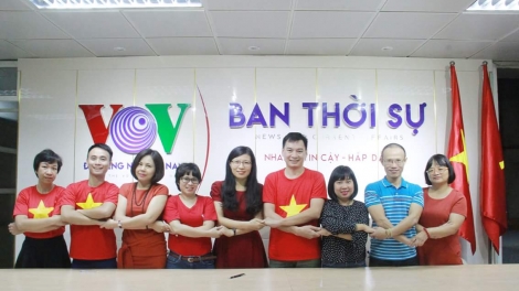 Từ ngày mai, khung chương trình mới trên kênh Thời sự VOV1, Đài Tiếng nói Việt Nam chính thức được phát sóng. Điểm nhấn là 4 show lớn gồm “Thời sự đồng hành” sáng, “Thời sự đồng hành” chiều, chương trình “Mùa Vàng” và “Thức cùng VOV”, sẽ đem đến cho thính giả những nội dung đặc sắc, mới mẻ, tăng tính tương tác trực tiếp với thính giả (Thời sự chiều 31/8/2018)