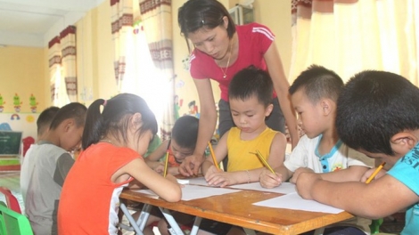 Hải Dương: Nỗi niềm giáo viên hợp đồng trước thềm năm học mới (30/8/2018)