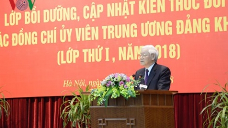 Tổng Bí thư Nguyễn Phú Trọng khai giảng Lớp bồi dưỡng, cập nhật kiến thức dành cho các Ủy viên Ban Chấp hành Trung ương Đảng Khóa 12 (Thời sự trưa 14/8/2018)