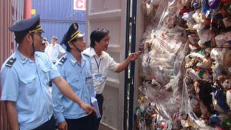 Thủ tướng Chính phủ chỉ thị tăng cường giải pháp quản lý đối với hoạt động nhập khẩu và sử dụng phế liệu nhập khẩu làm nguyên liệu sản xuất (Thời sự trưa 18/9/2018)