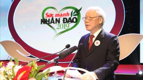 Tổng Bí thư, Chủ tịch nước Nguyễn Phú Trọng tham dự chương trình “Sức mạnh nhân đạo” với chủ đề “Tết vì người nghèo và nạn nhân chất độc da cam” Xuân Kỷ Hợi năm 2019 (Thời sự đêm 13/1/2019)