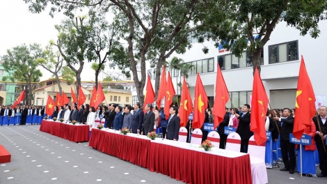 Tổng Công ty May 10 ra quân sản xuất đầu năm mới 2019 (3/1/2019)
