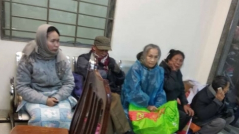 Hà Nội hỗ trợ người lang thang cơ nhỡ trong thời tiết giá rét, khi Tết Nguyên đán đã cận kề (7/1/2019)