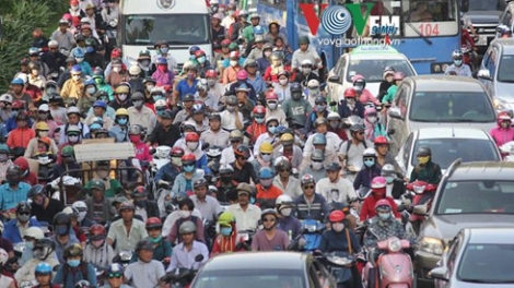 THỜI SỰ 18H00 CHIỀU 25/10/2019: Hà Nội đang nghiên cứu hạn chế xe máy theo quận hoặc theo đường vành đai, tiến tới cấm xe máy vào 2030
