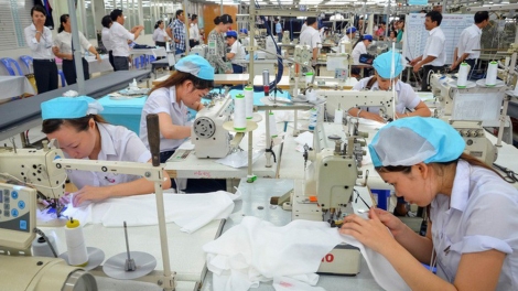 THỜI SỰ 18H CHIỀU 2/10/2019: Nhiều đại biểu Quốc hội đề nghị giảm giờ làm việc xuống 44 giờ mỗi tuần cho khối doanh nghiệp để hạn chế sự bất bình đẳng với khối hành chính sự nghiệp.