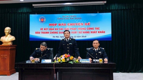 THỜI SỰ 21H30 ĐÊM 27/12/2019: Tổng cục Hải quan lập tổ công tác đặc biệt để làm rõ những nghi vấn doanh nghiệp Trung Quốc đội lốt hàng Việt Nam xuất khẩu sang Mỹ, Liên minh Châu Âu để hưởng ưu đãi thuế