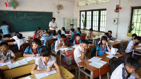 Bài cuối " Gỡ khó bằng cách nào?" trong loạt phóng sự "Tinh giản biên chế ngành giáo dục" (31/12/2019)