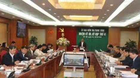 THỜI SỰ 18H CHIỀU 9/12/2019: Kỳ họp thứ 41 của Ủy ban kiểm tra trung ương ra kết luận đề nghị Bộ Chính trị kỉ luật nhiều tổ chức Đảng và nhiều cá nhân là lãnh đạo, nguyên lãnh đạo cấp cao.
