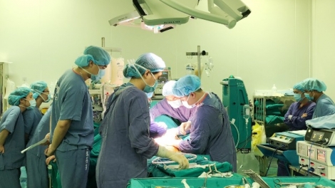 THỜI SỰ 21H30 ĐÊM 25/122019: Việt Nam lần đầu tiên thực hiện ca ghép gan và thận thành công cho một bệnh nhân.