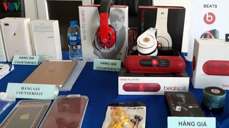 Cuối năm “nóng” hàng giả trên các sàn thương mại điện tử (13/12/2019)