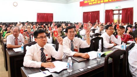 Ban bí thư ban hành Chỉ thị nâng cao chất lượng kết nạp đảng viên và rà soát, sàng lọc, đưa những đảng viên không còn đủ tư cách ra khỏi Đảng (Thời sự đêm 22/2/2019)