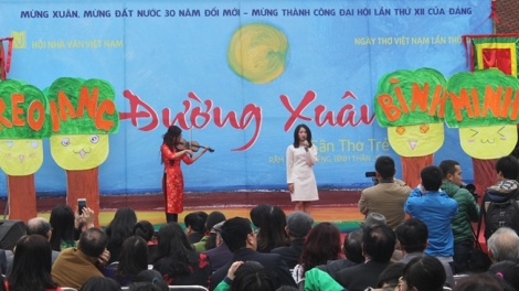 “Mở đường bay phía trước”: Cùng khám phá sân chơi cho những nhà thơ trẻ (22/2/2019)