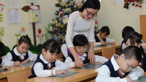 Chính sách lương và chế độ đãi ngộ cho nhà giáo: Chuyện cũ nhưng chưa bao giờ hết nóng (25/2/2019)
