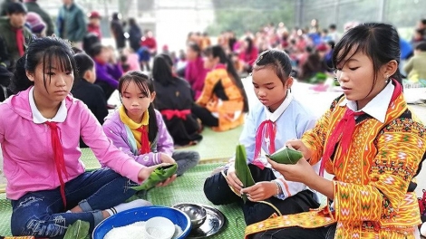Ngành giáo dục các địa phương chăm lo Tết Nguyên đán cho giáo viên, học sinh đặc biệt khó khăn ở vùng sâu, vùng xa (1/2/2019)