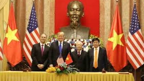 Chủ tịch nước Nguyễn Phú Trọng và Tổng thống Mỹ Donald Trump đã chứng kiến Lễ ký kết 4 văn kiện hợp tác giữa hai nước, với tổng trị giá khoảng 21 tỷ USD (Thời sự chiều 27/2/2019)