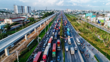 Vững tay lái, trọn niềm vui: Bàn luận công nghệ xe full Monocoque (13/2/2019)