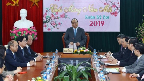 Thủ tướng Nguyễn Xuân Phúc dự buổi giao ban đầu Xuân tại Ngân hàng Chính sách xã hội (Thời sự trưa 11/2/2019)