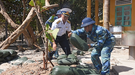 Cán bộ chiến sĩ đảo Phan Vinh phát huy truyền thống bảo vệ biển đảo (7/3/2019)