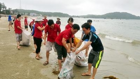 Cần gắn khai thác tiềm năng biển với bảo vệ môi trường sinh thái (18/3/2019)