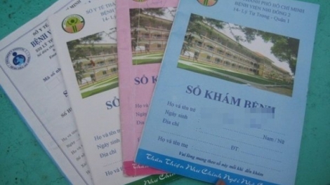 Bắt đầu từ hôm nay, các cơ sở y tế sử dụng hồ sơ bệnh án điện tử thay cho sổ khám bệnh trước kia (Thời sự trưa 1/3/2019)