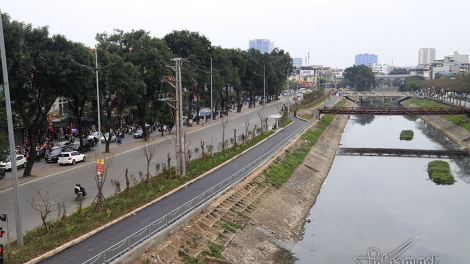 Trải nghiệm tuyến đường đi bộ đầu tiên ven sông Tô Lịch tại thủ đô Hà Nội (28/3/2019)