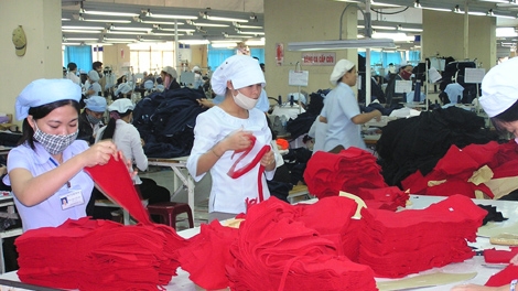 Thấy gì đằng sau con số tăng trưởng xuất khẩu chậm lại? (18/4/2019)