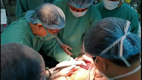 Bệnh viện Trung ương Huế lần đầu tiên thực hiện thành công phẫu thuật cắt gan bằng kỹ thuật bảo tồn (Thời sự đêm 14/4/2019)