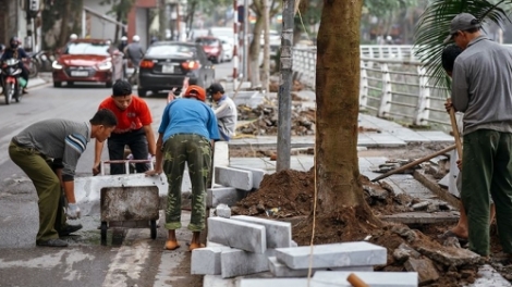 Gần 300 tuyến phố ở Hà Nội sẽ cải tạo vỉa hè: Thực hiện thế nào cho tiết kiệm, hiệu quả? (15/4/2019)