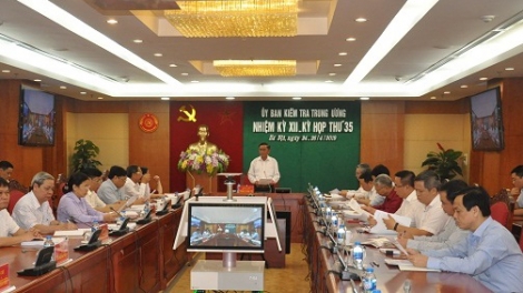 THỜI SỰ ĐÊM 21H30 5/5/2019: Ủy ban Kiểm tra Trung ương đề nghị xem xét thi hành kỷ luật Ban thường vụ Đảng ủy Quân chủng Hải quân và một số cá nhân do vi phạm khuyết điểm trong quản lý và sử dụng đất quốc phòng.