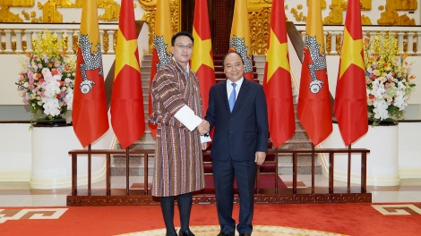 THỜI SỰ 12H TRƯA 13/5/2019: Thủ tướng Nguyễn Xuân Phúc tiếp Chủ tịch thượng viện Bhutan, nhân chuyến thăm chính thức Việt Nam và dự đại lễ Phật đản Liên hợp quốc 2019.