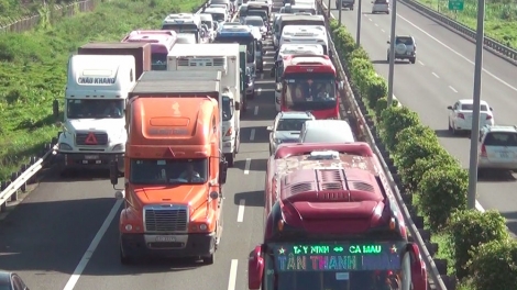 Vững tay lái, trọn niềm vui (12/6/2019)