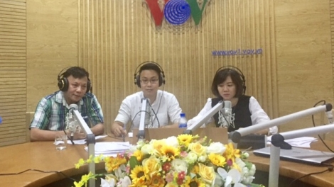 Dẹp loạn những  danh hiệu “ao làng” (12/7/2019)