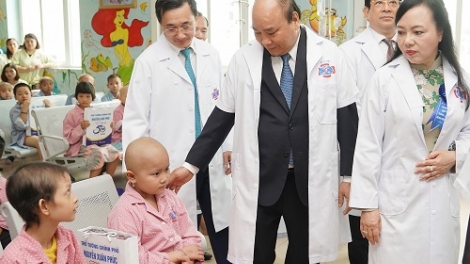 THỜI SỰ 12H TRƯA 18/7/2019: Thủ tướng Nguyễn Xuân Phúc dự kỷ niệm 50 năm thành lập bệnh viện K Trung ương.