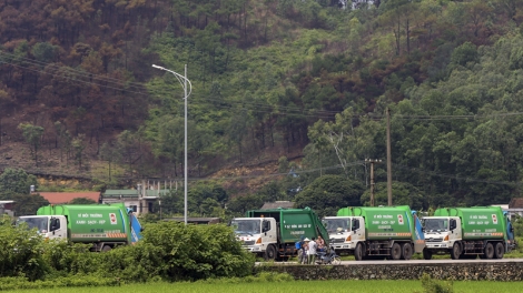 THỜI SỰ 21H30 ĐÊM 5/7/2019: Trước những bức xúc của người dân về thời gian hỗ trợ, đền bù giải phóng mặt bằng vùng ảnh hưởng của Khu liên hiệp xử lý chất thải Nam Sơn, hôm nay, Uỷ ban Nhân dân thành phố Hà Nội ban hành văn bản bổ sung chính sách hỗ trợ người dân khu vực này