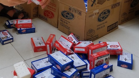 Quản lý thị trường Thanh Hoá tiêu huỷ gần 2000 bánh xà phòng Lifebuoy giả mạo nhãn hiệu (23/7/2019)