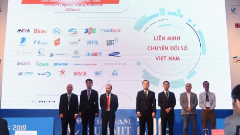Phát triển hạ tầng và nền tảng công nghệ - Thúc đẩy quá trình chuyển đổi số (17/8/2019)