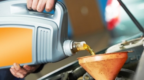 Vững tay lái trọn niềm vui: Vì sao động cơ tiêu hao nhiều nhớt? (14/8/2019)