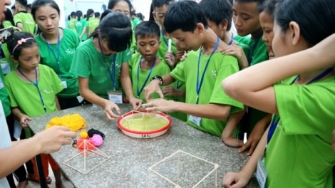 Người ươm hạt mầm khát vọng cho những trẻ kém may mắn (18/8/2019)