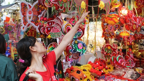 Đồ chơi truyền thống hút khách dịp Tết Trung thu (10/9/2019)