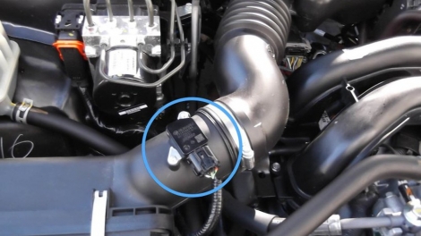 Vững tay lái trọn niềm vui: Hiện tượng xe bị òa ga và cách khắc phục (4/9/2019)